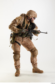 Photos Robert Watson Army Czech Paratrooper Poses crouching standing 0007.jpg